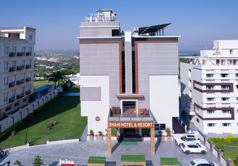 The Sky Imperial - Hotel Shahi & Resort