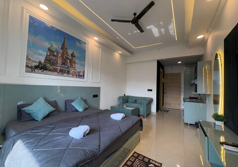 Kremlin Luxury Studios