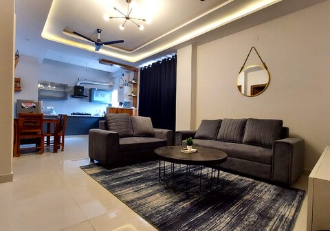 Mountain view Independent Flat for Families in IT Park Dehradun