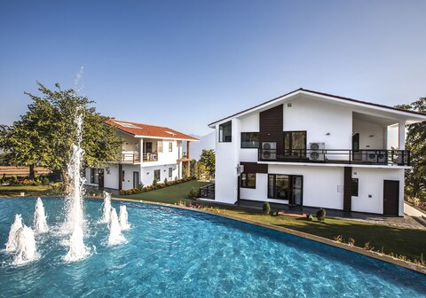 Rajasi Villas Amayaah Resort