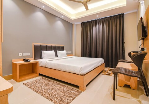 J P Guest House