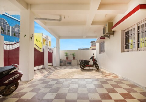 Hotel O Rudraksh Inn