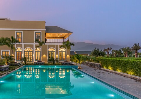 Merriment Luxury Resort & Private Pool Villa, Abu Road