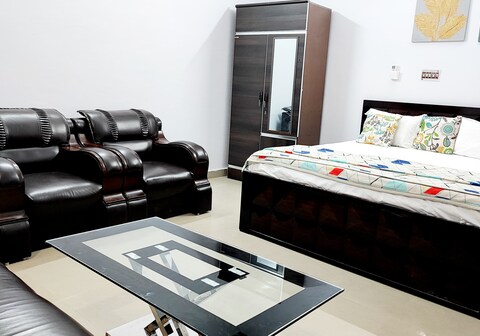 Kanha Kuteer | Entire 2BHK Suite