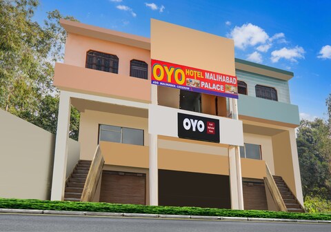 Hotel O Malihabad Palace