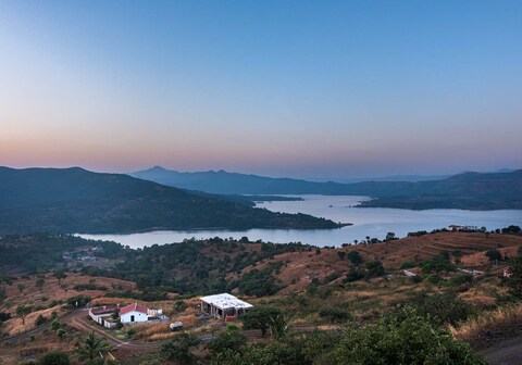 StayVista at Eyes On The Lake