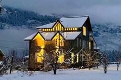 Flustern Hostel and Cafe, Manali Flustern Hostel and Cafe, Manali