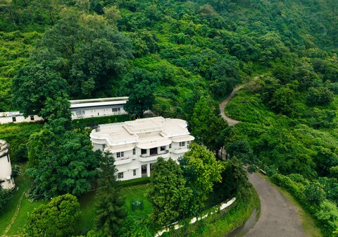 Kinwani House Araiya Anthology