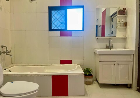 Seren Lakeside Homestay