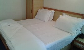 Hotel Raj Palace, Pahalgam Hotel Raj Palace, Pahalgam