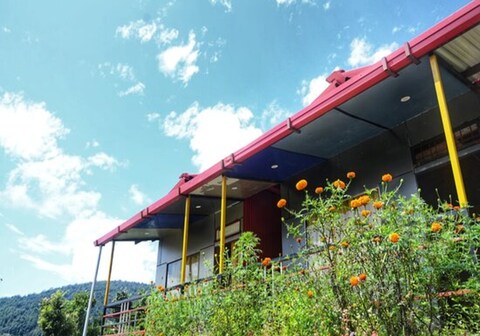 Corbett Dreams | Rooms & Kitchen