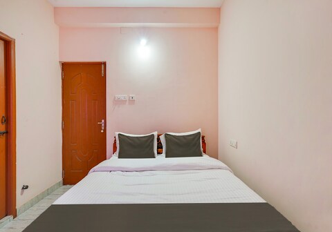 Hotel O Green Park Residency