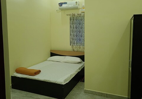 Manivasagam Residency