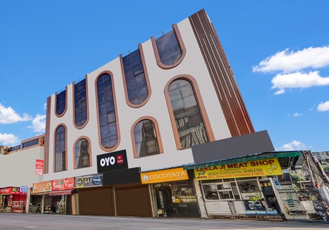 Hotel O Tulip Sarovar