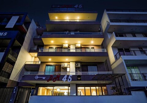 DM 45 @Millenium City Centre