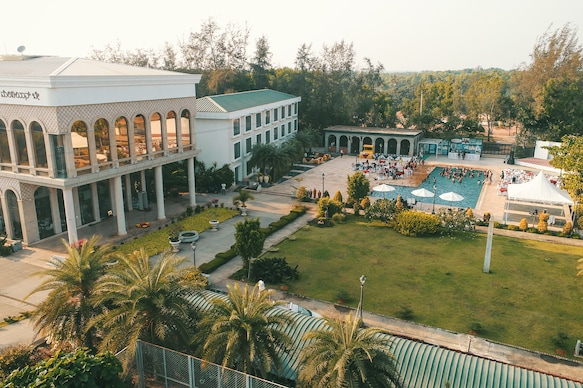 MERIDIAN BAY RESORT & SPA