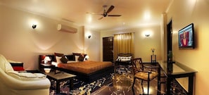 Perch Arbor Golf Course Road, Delhi Perch Arbor Golf Course Road, Delhi
