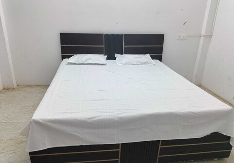 Hotel O The Grand Guest House