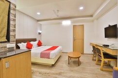 OYO Flagship 22690 The Excellency, Surat OYO Flagship 22690 The Excellency, Surat