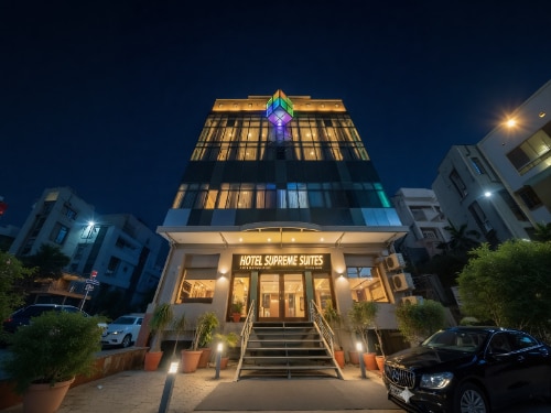 Hotel Supreme Suites