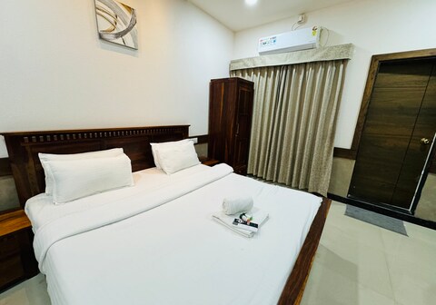 Hotel Tirth by Sonus