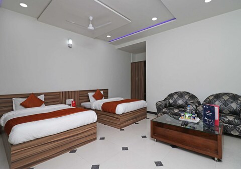 HOTEL O Krishna Jungle Atithi Bhawan