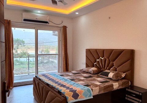 2BHK with Mesmerizing Ganga View
