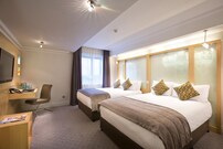 The Cumberland Hotel, London The Cumberland Hotel, London