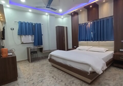 GP GUEST HOUSE AND BANQUATE HALL