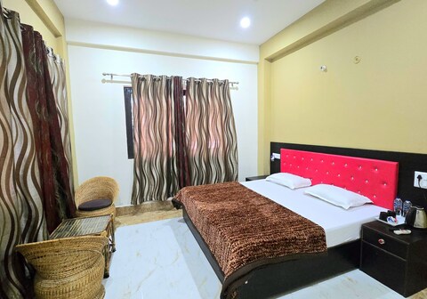 Shri Narayan Residency