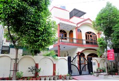 SHREENU HOMESTAY, Agra SHREENU HOMESTAY, Agra
