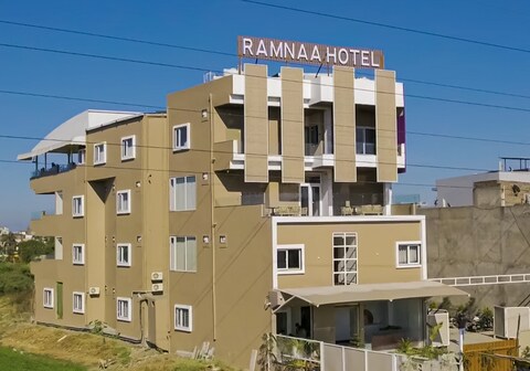 Ramnaa Hotel