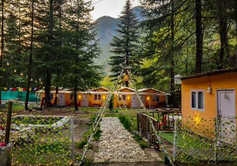 Pandora Riverside Cafe and Stay