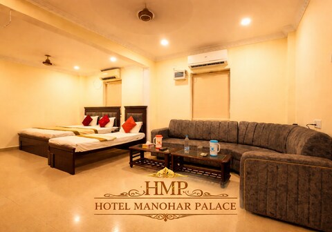 Hotel Manohar Palace