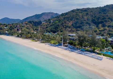 Katathani Phuket Beach Resort
