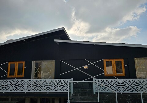 the highline luxurious stay