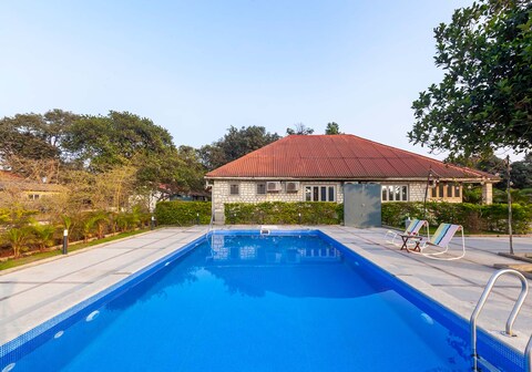 StayVista at 3 Rooms @ Villa Aangan