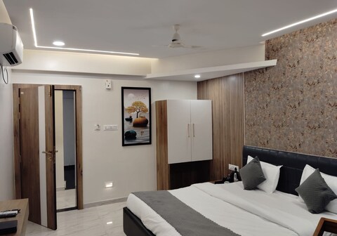 Hotel The Luxe