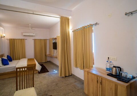 Devdarshan Hotel And Restaurant