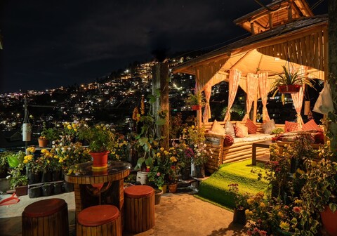 Parijat Homestay | Rooms & Guided Treks