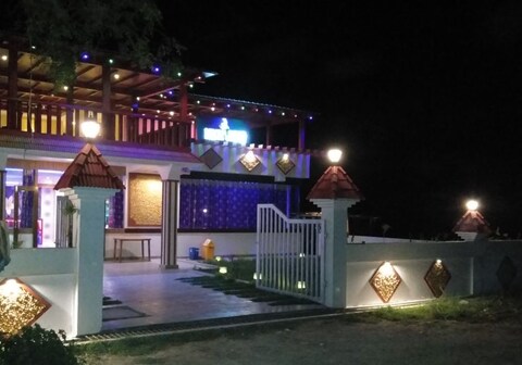 Seven Seas Dream Castle