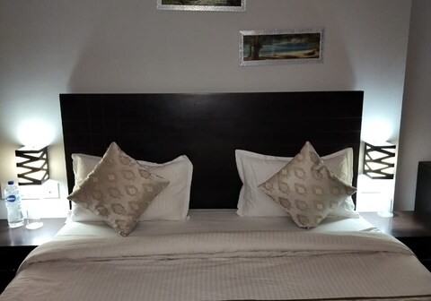 Pearl Suites and Resorts