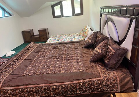 Al Mubeen- For Families Only