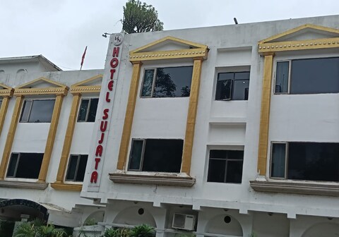 Hotel Sujata( A Unit of Hotel Niranjana Pvt.Ltd)