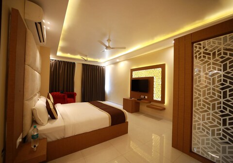 Hotel Neerja Inn