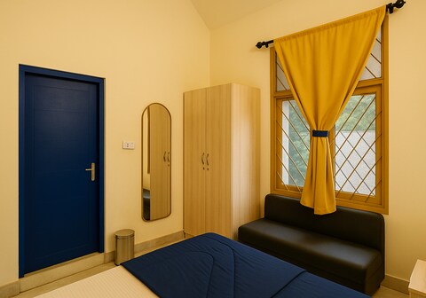 HosteLife Brookfield , By De Royale Hotels