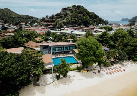Ibiza House Phi Phi