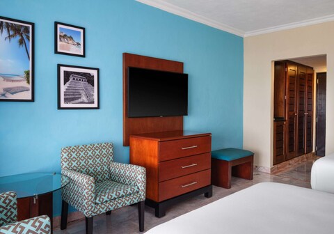 Wyndham Grand Cancun All Inclusive Resort & Villas