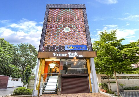 FabHotel Prince Park - Nr. Sajra Fort