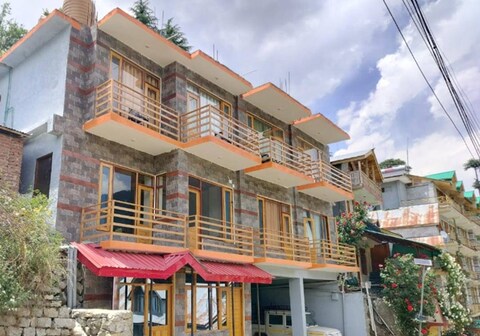 SA Manali Inn